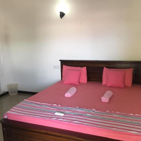 Reshani Guest House Negombo Extérieur photo