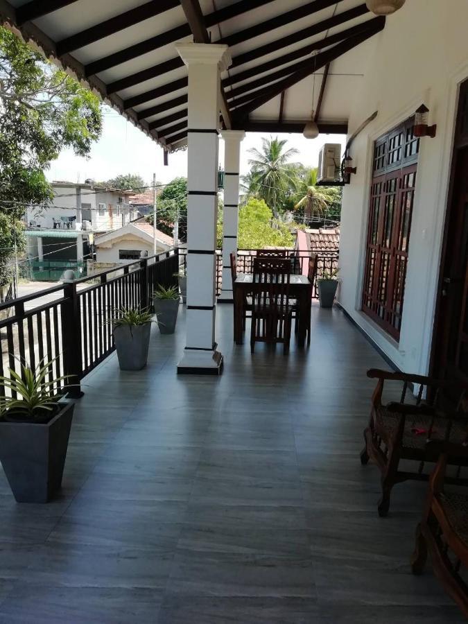Reshani Guest House Negombo Extérieur photo
