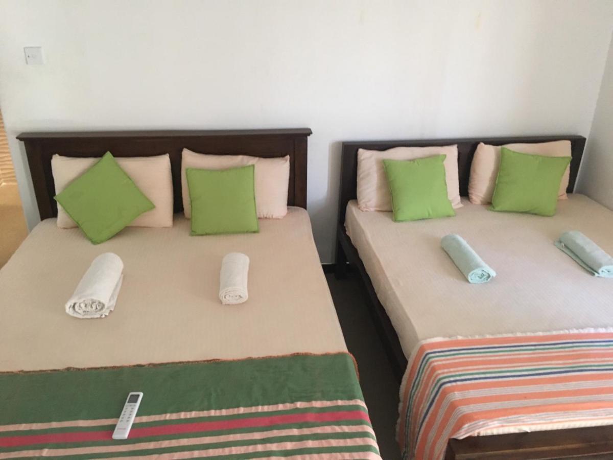 Reshani Guest House Negombo Extérieur photo