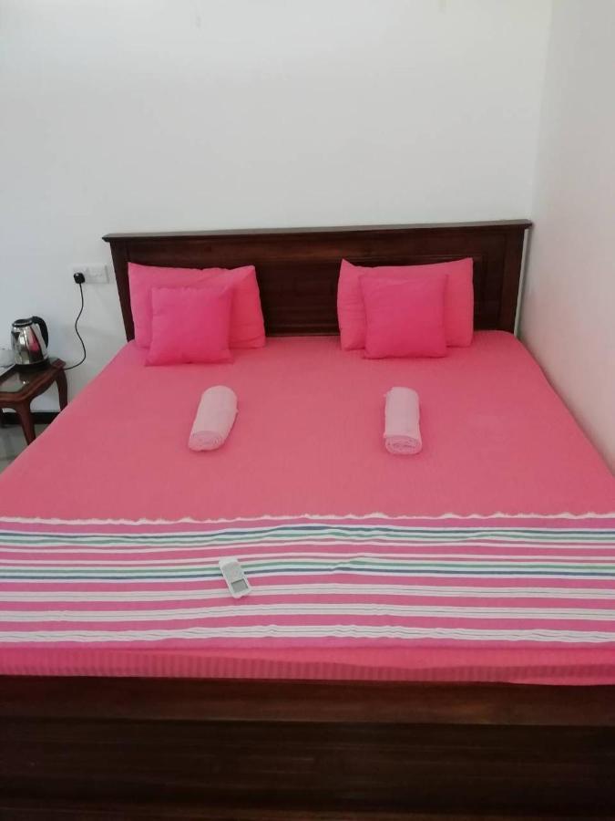 Reshani Guest House Negombo Extérieur photo