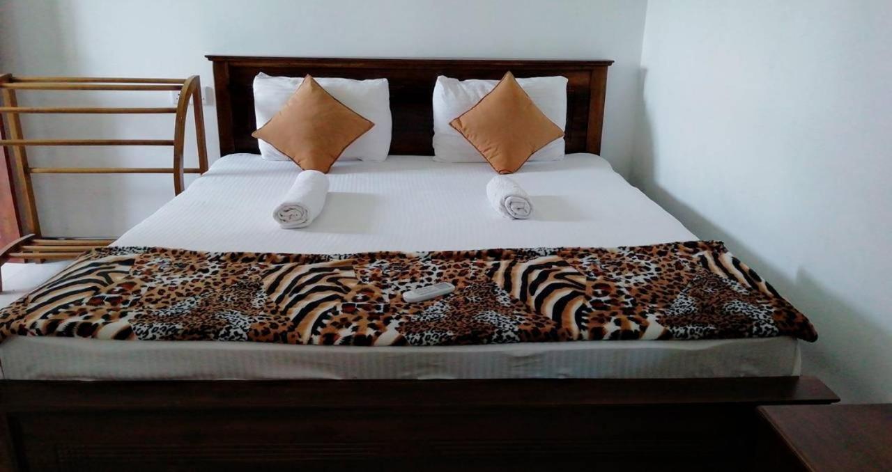 Reshani Guest House Negombo Extérieur photo