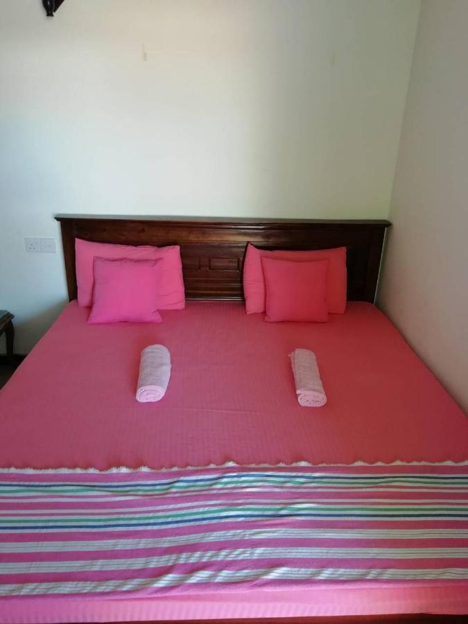 Reshani Guest House Negombo Extérieur photo