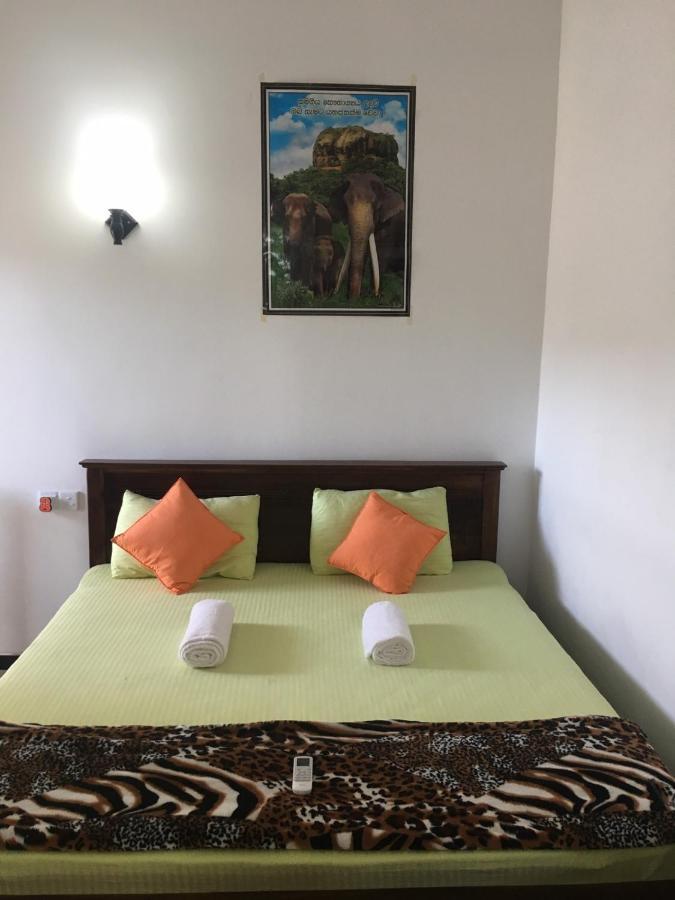Reshani Guest House Negombo Extérieur photo