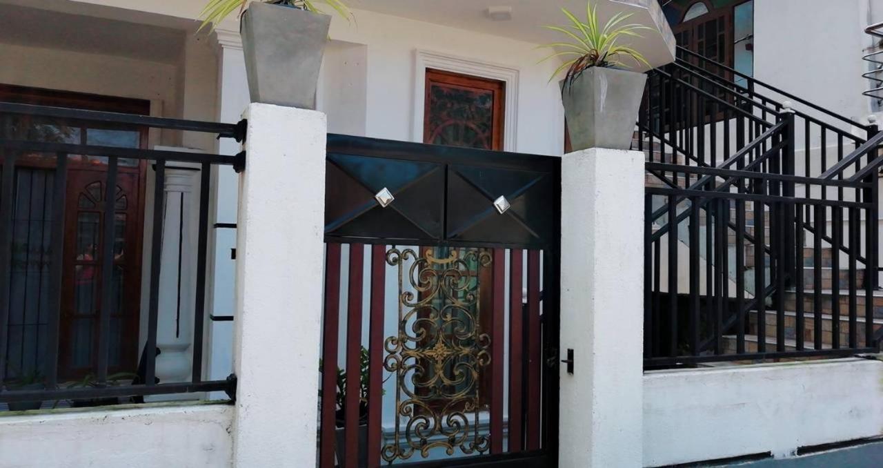 Reshani Guest House Negombo Extérieur photo